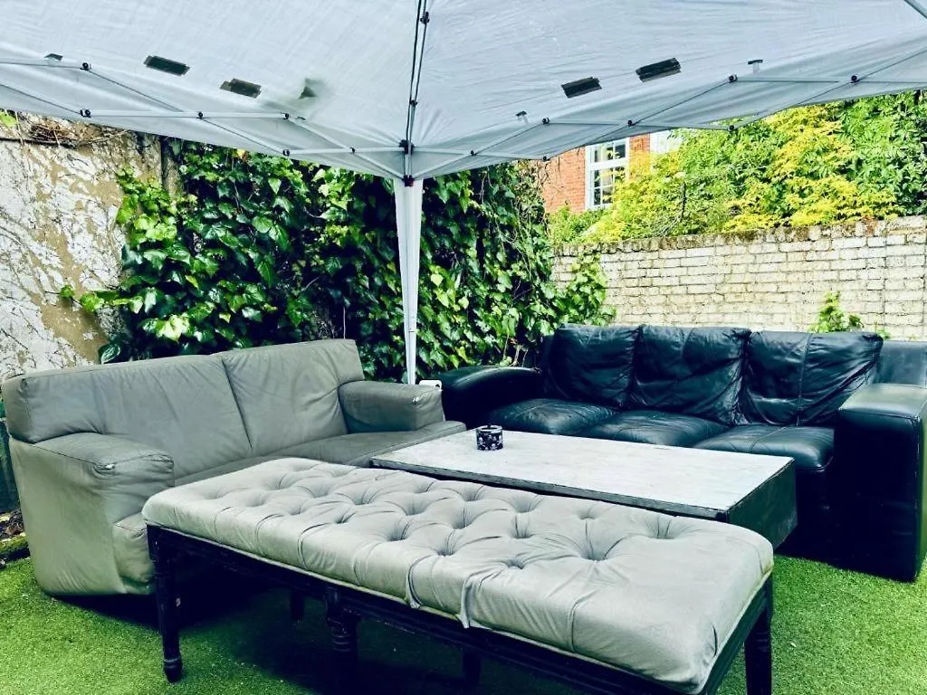 Whitechapel Lindley House R2 Hotel London
