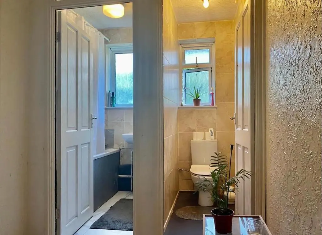 Whitechapel Lindley House R2 Hotel London