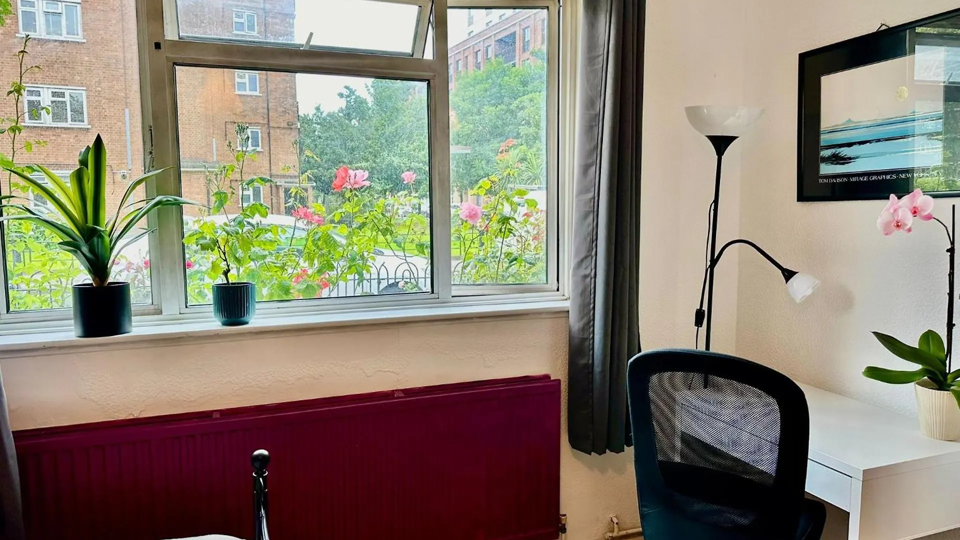 Whitechapel Lindley House R2 Hotel London