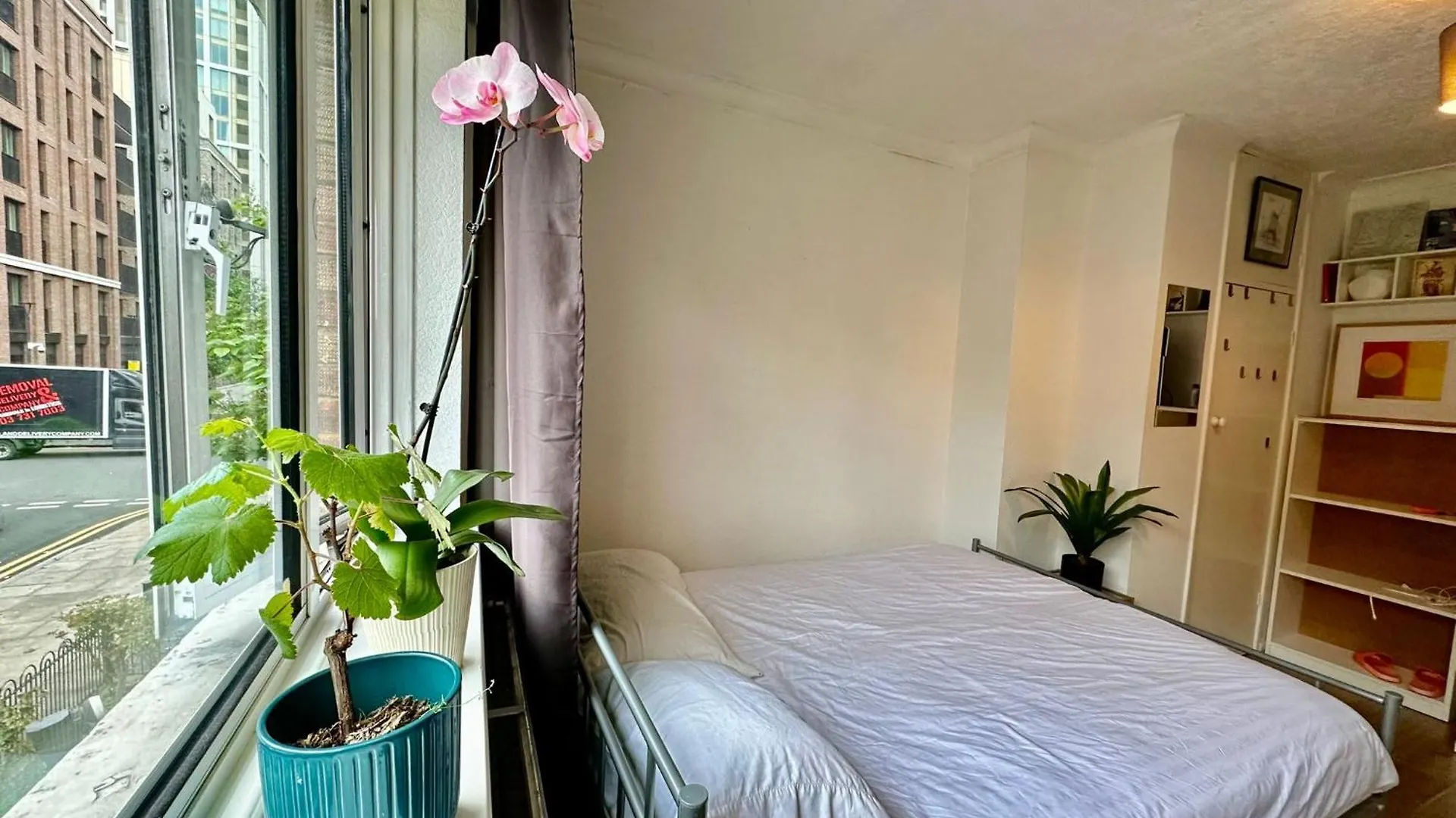 Whitechapel Lindley House R2 Hotel London United Kingdom