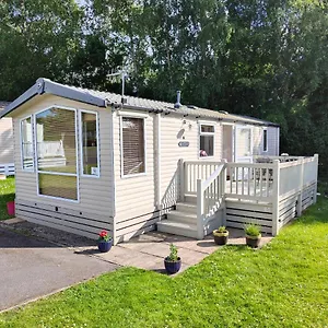 https://holiday-home-sleeps-six.bournemouth-hotels.org