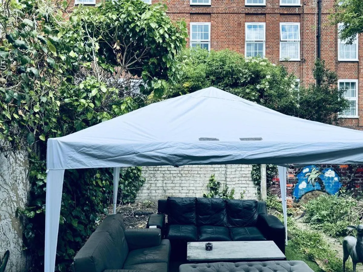 Guest house Whitechapel Lindley House R2 Hotel London