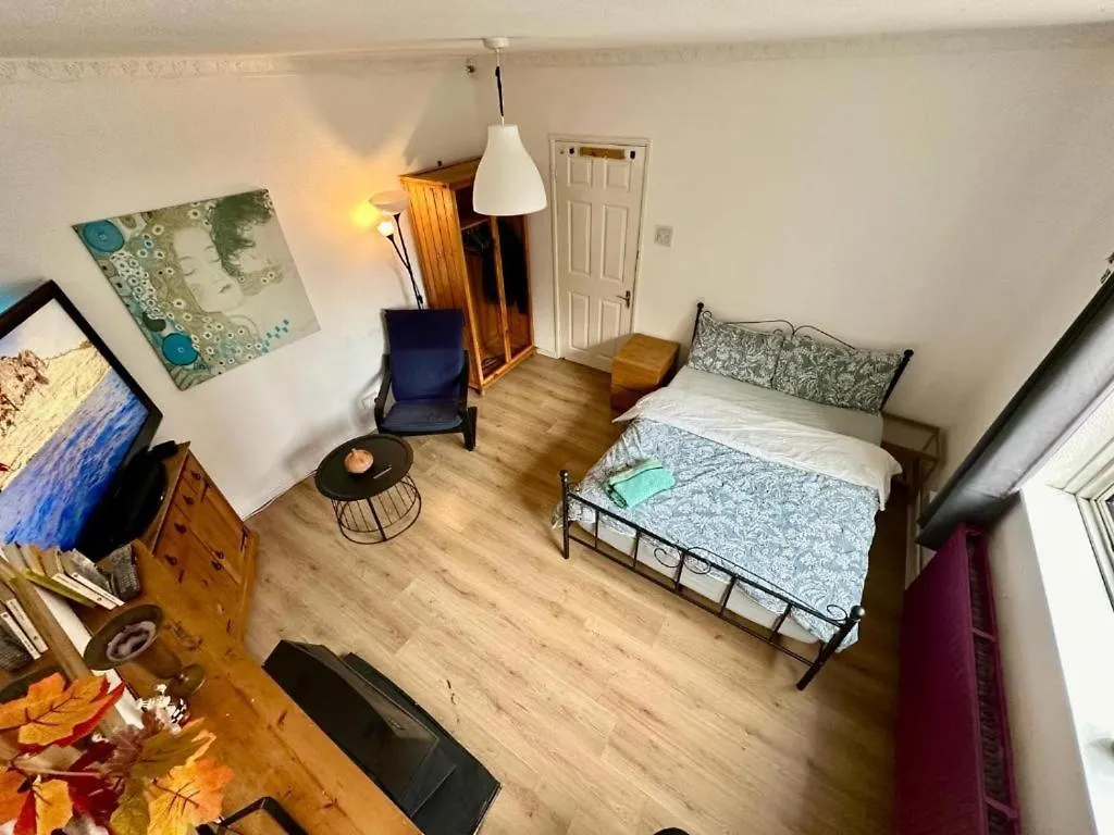 Whitechapel Lindley House R2 Hotel London Guest house
